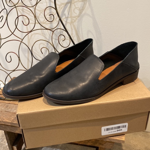 Lucky Brand Cahill Loafers - Picture 8 of 14